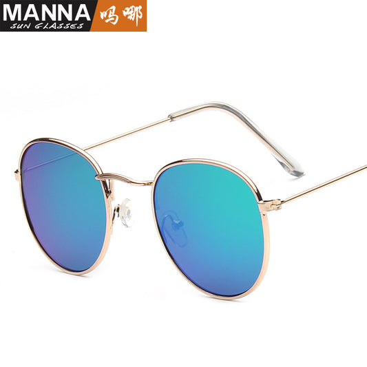 トレンドのラウンドフレームサングラス