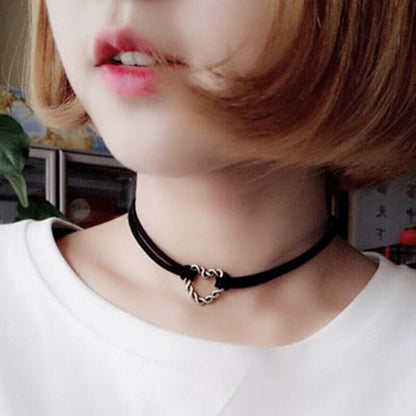 🌟 韓国の原宿ネックレス – パール、スエード、そしてエレガンス 🌟