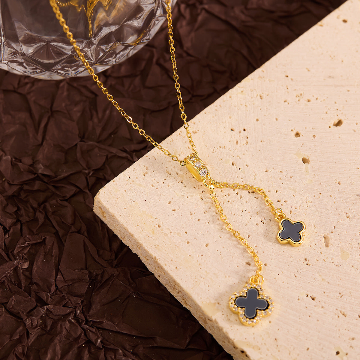 💎✨ チタンネックレス - シンプルで洗練されたエレガンス ✨💎